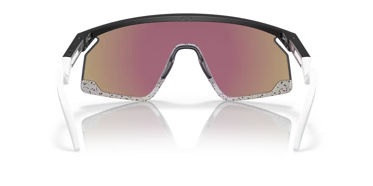 OAKLEY